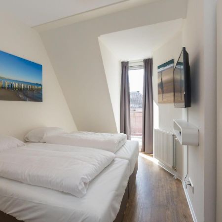 Apartment Near Beach In Заутеланде Екстериор снимка