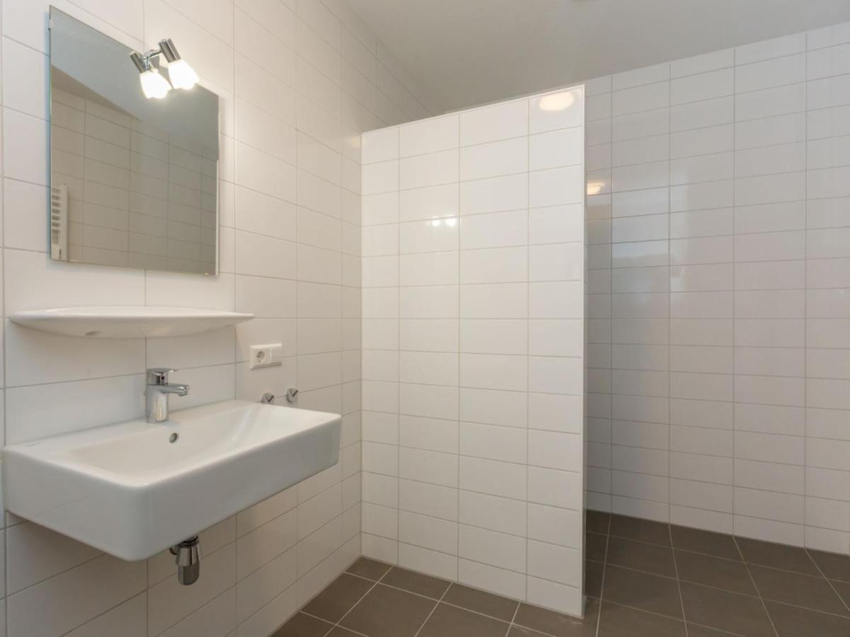 Apartment Near Beach In Заутеланде Екстериор снимка