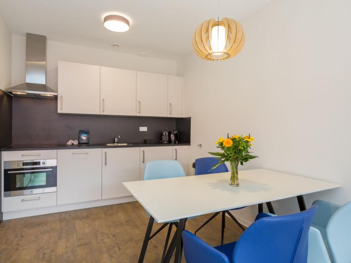 Apartment Near Beach In Заутеланде Екстериор снимка