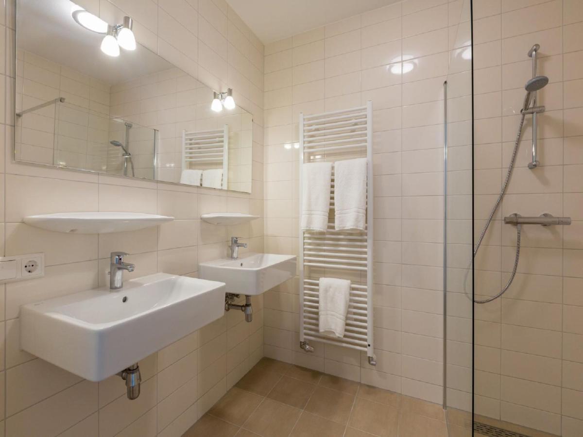 Apartment Near Beach In Заутеланде Екстериор снимка